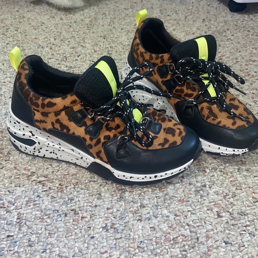 Brand new Steve Madden tennis - Picture 2 of 3